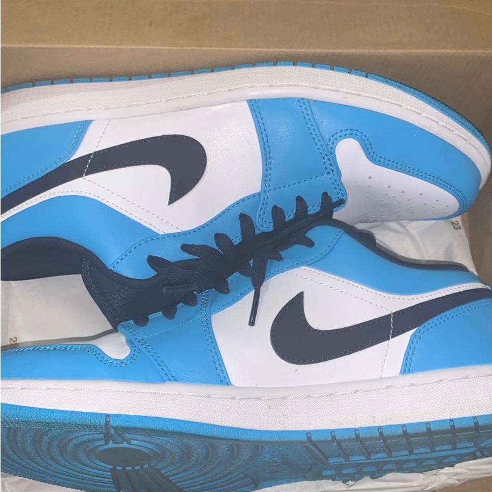 Jordan 1 Low UNC (2021)